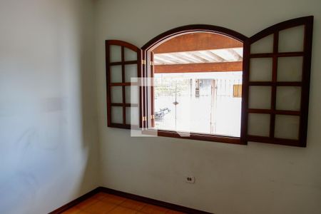 Quarto 1 de casa à venda com 3 quartos, 117m² em Quitaúna, Osasco