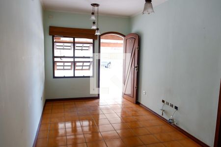 Casa à venda com 117m², 3 quartos e 3 vagassala