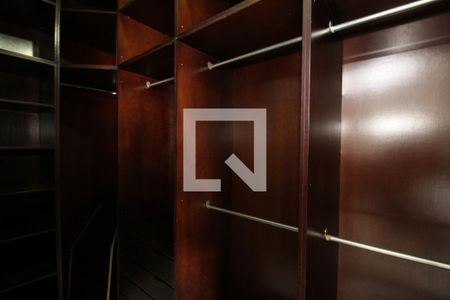 Closet da suíte de casa para alugar com 3 quartos, 178m² em Jardim Taboao, São Paulo