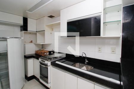 Cozinha de apartamento para alugar com 2 quartos, 60m² em Santo Agostinho, Belo Horizonte