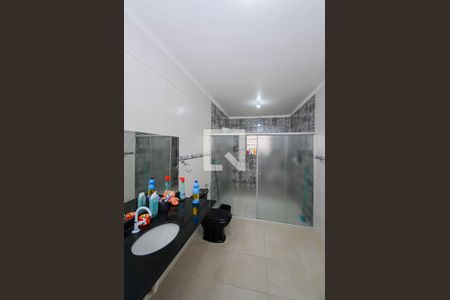 Casa à venda com 193m², 4 quartos e 3 vagas Casa à venda com 193m², 4 quartos e 3 vagasBanheiro Social 3