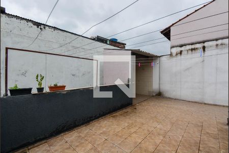 Casa à venda com 193m², 4 quartos e 3 vagas Casa à venda com 193m², 4 quartos e 3 vagasÁrea de Serviço