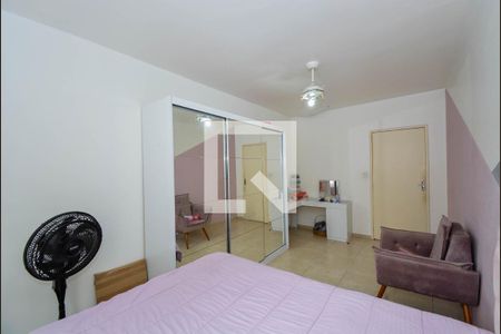 Casa à venda com 193m², 4 quartos e 3 vagas Casa à venda com 193m², 4 quartos e 3 vagasQuarto 2