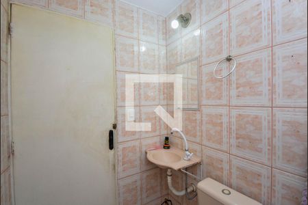 Casa à venda com 193m², 4 quartos e 3 vagas Casa à venda com 193m², 4 quartos e 3 vagasBanheiro Social 2