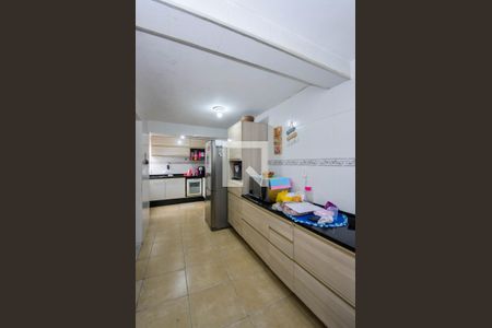 Casa à venda com 193m², 4 quartos e 3 vagas Casa à venda com 193m², 4 quartos e 3 vagasCozinha