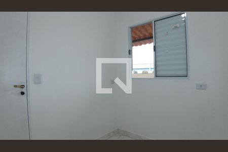 Quarto 2 de casa para alugar com 2 quartos, 56m² em Fazenda da Juta, São Paulo