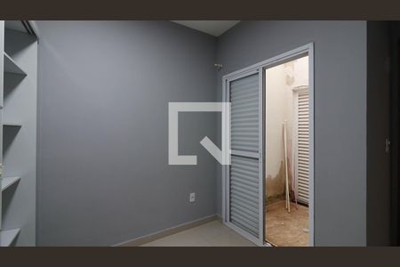 Quarto 1 de apartamento para alugar com 2 quartos, 45m² em Parque Boturussu, São Paulo