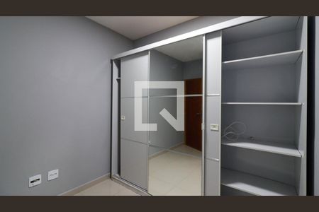 Quarto 1 de apartamento para alugar com 2 quartos, 45m² em Parque Boturussu, São Paulo