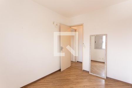 Quarto 1 de apartamento para alugar com 2 quartos, 52m² em Vila Moreira, São Paulo