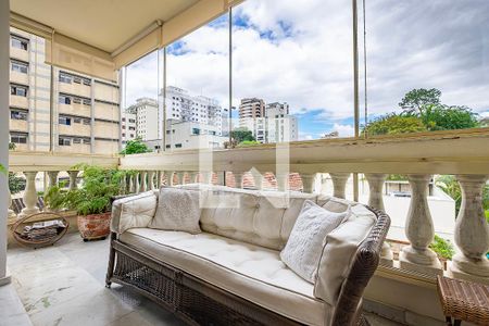 Sala de apartamento à venda com 3 quartos, 130m² em Jardim das Bandeiras, São Paulo