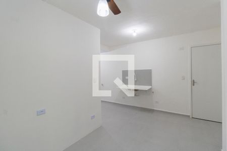 Sala/Cozinha de apartamento para alugar com 2 quartos, 39m² em Jardim dos Passaros, Guarujá