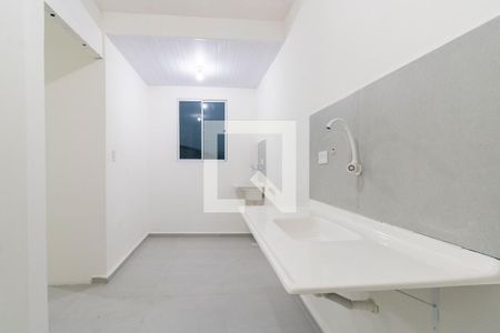 Sala/Cozinha de apartamento para alugar com 2 quartos, 39m² em Jardim dos Passaros, Guarujá