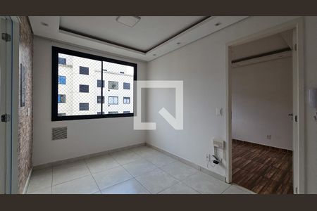 Sala de apartamento para alugar com 2 quartos, 34m² em Jurubatuba, São Paulo