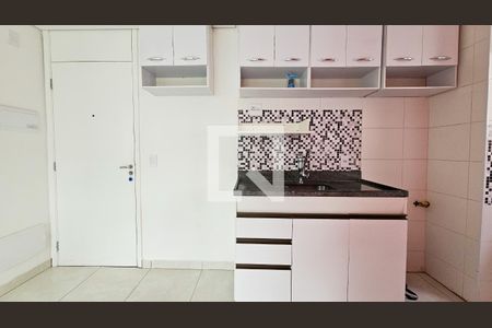 Cozinha de apartamento para alugar com 2 quartos, 34m² em Jurubatuba, São Paulo