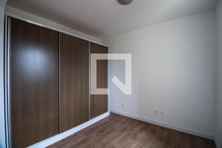 Quarto de apartamento para alugar com 2 quartos, 48m² em Super Quadra Morumbi, São Paulo