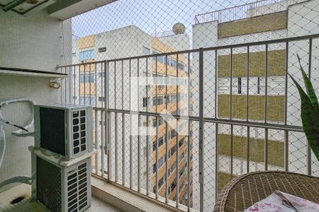 Varanda  de apartamento para alugar com 2 quartos, 90m² em Barra Funda, Guarujá