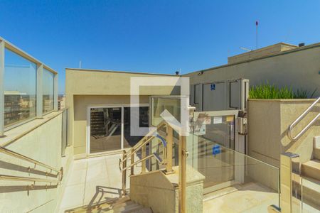 Studio à venda com 38m², 1 quarto e 1 vaga Studio à venda com 38m², 1 quarto e 1 vagaElevador de acesso para piscina