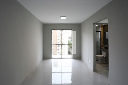 Sala de apartamento à venda com 2 quartos, 52m² em Jardim Maria Duarte, São Paulo