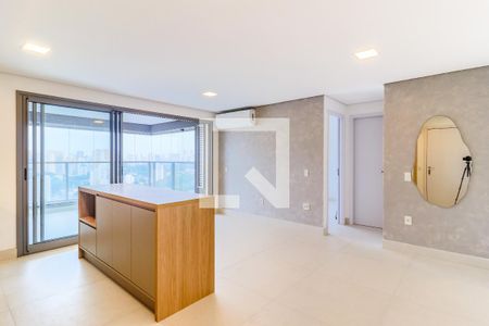 Sala de apartamento para alugar com 2 quartos, 73m² em Santo Amaro, São Paulo