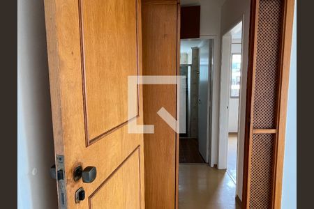 Corredor de apartamento para alugar com 1 quarto, 43m² em Vila Clementino, São Paulo