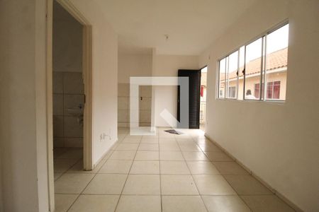 Sala de apartamento para alugar com 2 quartos, 56m² em Maria Regina, Alvorada