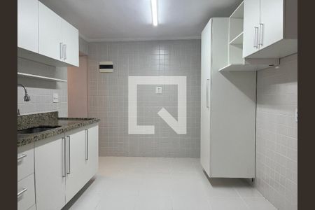 Cozinha de casa para alugar com 1 quarto, 100m² em Lapa, São Paulo