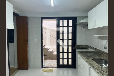 Cozinha de casa para alugar com 1 quarto, 100m² em Lapa, São Paulo