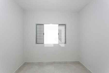 Quarto 2 de casa para alugar com 2 quartos, 150m² em Vila Carrão, São Paulo