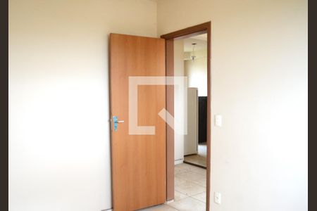 Quarto 1 de apartamento para alugar com 2 quartos, 54m² em Jardim Vitoria, Belo Horizonte