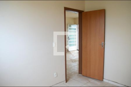 Quarto 2 de apartamento para alugar com 2 quartos, 54m² em Jardim Vitoria, Belo Horizonte