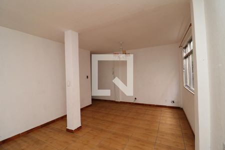 Sala de apartamento à venda com 2 quartos, 50m² em Praia da Bandeira, Rio de Janeiro