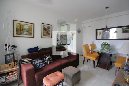 Sala de apartamento para alugar com 2 quartos, 49m² em Jacarepaguá, Rio de Janeiro