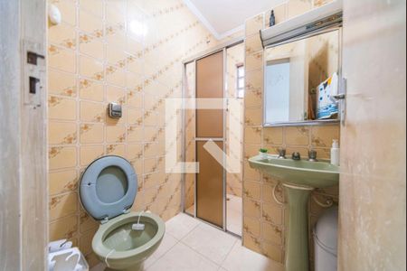 Banheiro de casa à venda com 3 quartos, 125m² em Vila Eldizia, Santo André