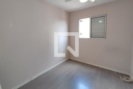 Quarto 1 de apartamento para alugar com 2 quartos, 38m² em Jardim Yeda, Campinas