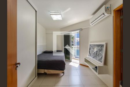 Suíte de apartamento à venda com 2 quartos, 70m² em Praça da Bandeira, Rio de Janeiro