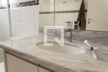 Apartamento à venda com 239m², 4 quartos e 4 vagas Apartamento à venda com 239m², 4 quartos e 4 vagasBanheiro da Suíte 4