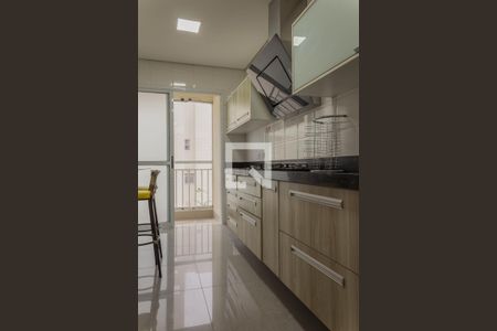 Apartamento à venda com 239m², 4 quartos e 4 vagas Apartamento à venda com 239m², 4 quartos e 4 vagasCozinha