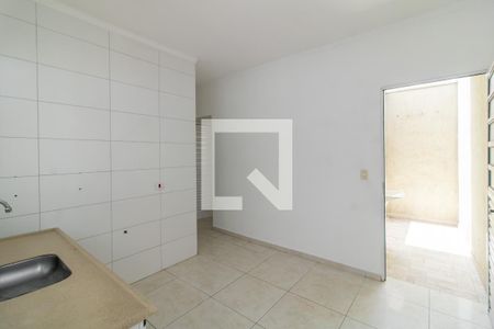 Cozinha de apartamento para alugar com 1 quarto, 35m² em Vila Silvia, São Paulo