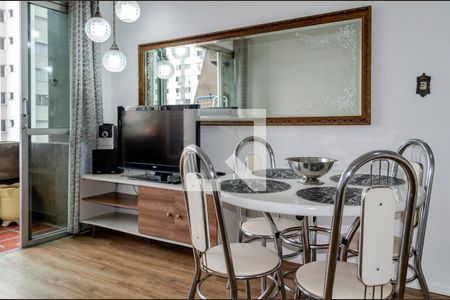 Sala de apartamento para alugar com 2 quartos, 60m² em Centro, Florianópolis