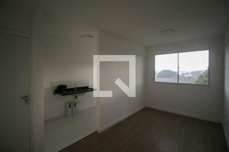 Sala de apartamento para alugar com 2 quartos, 40m² em Colônia (zona Leste), São Paulo