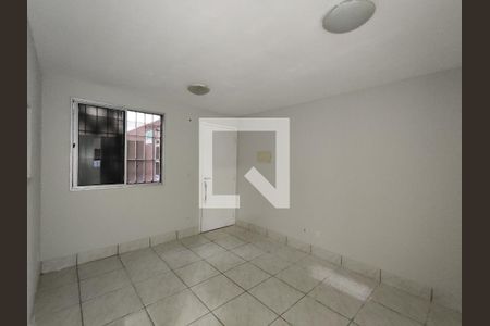 Sala de apartamento para alugar com 2 quartos, 44m² em Jardim Lourdes, Ferraz de Vasconcelos