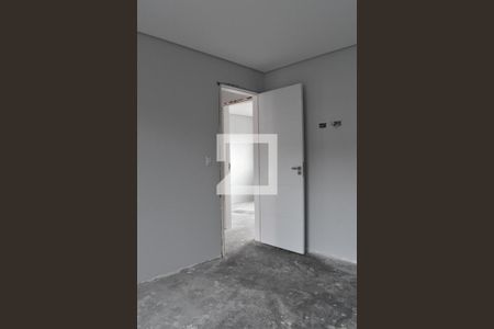 Suíte 1 de casa de condomínio para alugar com 2 quartos, 160m² em Cidade Industrial de Curitiba, Curitiba