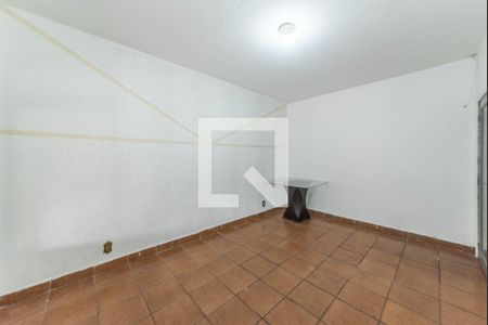 Sala de casa para alugar com 4 quartos, 300m² em Vila Guarani (zona Sul), São Paulo