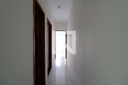 Corredor de apartamento para alugar com 2 quartos, 67m² em Parque das Nações, Santo André