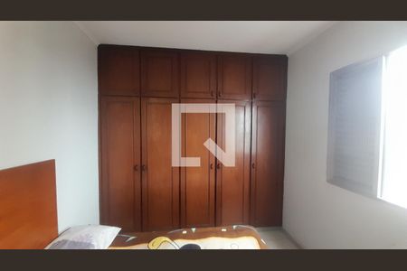 Quarto 1 de apartamento para alugar com 3 quartos, 71m² em Vila Tupi, Praia Grande