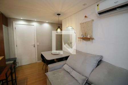 Sala de apartamento à venda com 2 quartos, 48m² em Vista Alegre, Rio de Janeiro