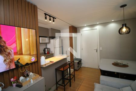 Sala de apartamento à venda com 2 quartos, 48m² em Vista Alegre, Rio de Janeiro