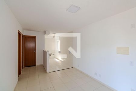 Sala de apartamento para alugar com 2 quartos, 45m² em Guaratiba, Rio de Janeiro