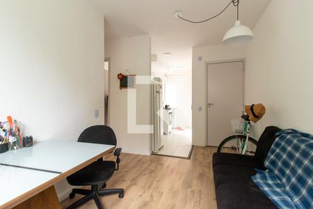 Sala de apartamento para alugar com 2 quartos, 40m² em Campo de Santana, Curitiba