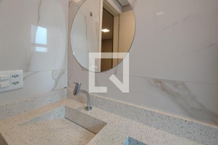 Banheiro Suíte de apartamento à venda com 3 quartos, 64m² em Vila Satúrnia, Campinas